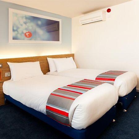 Travelodge London Crystal Palace Bagian luar foto
