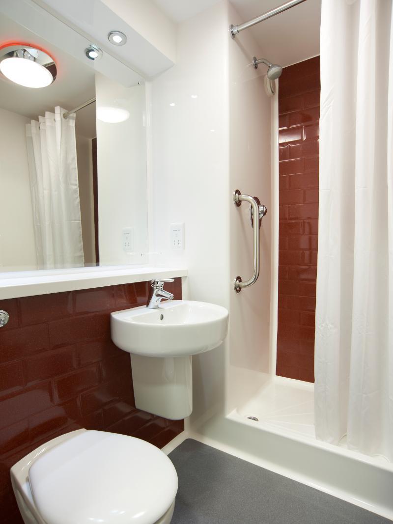 Travelodge London Crystal Palace Bagian luar foto